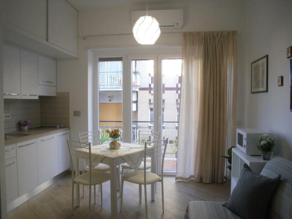 Lovely Little Apartment In Via Aurelia Roma Eksteriør bilde